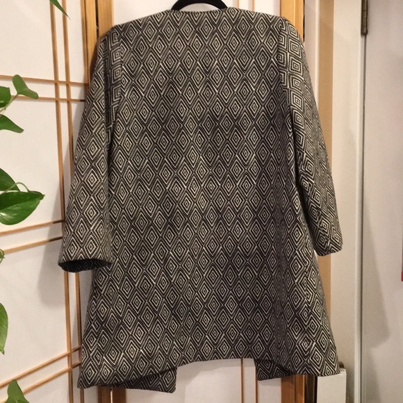 H&M Coat 🤍🖤🤍 - Picture 6 of 6